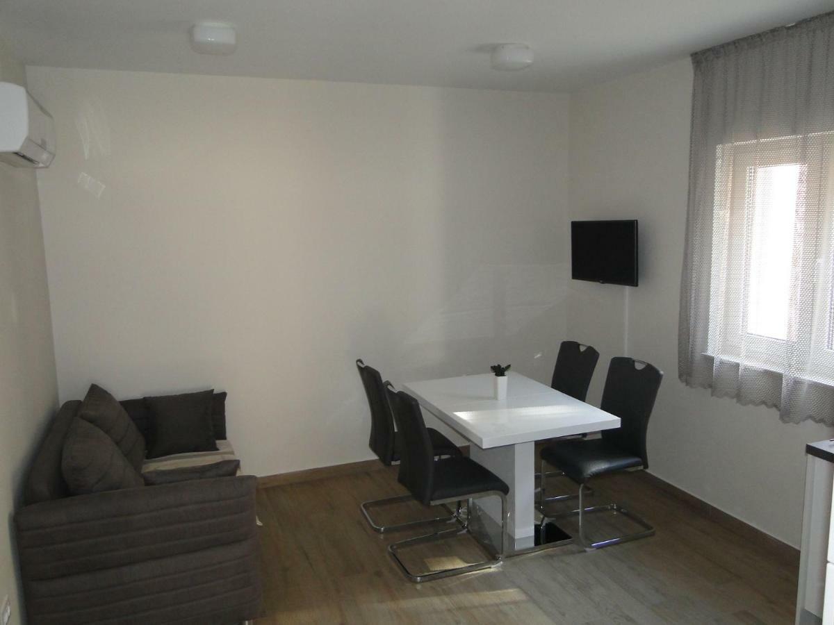 Aurea Apartment *