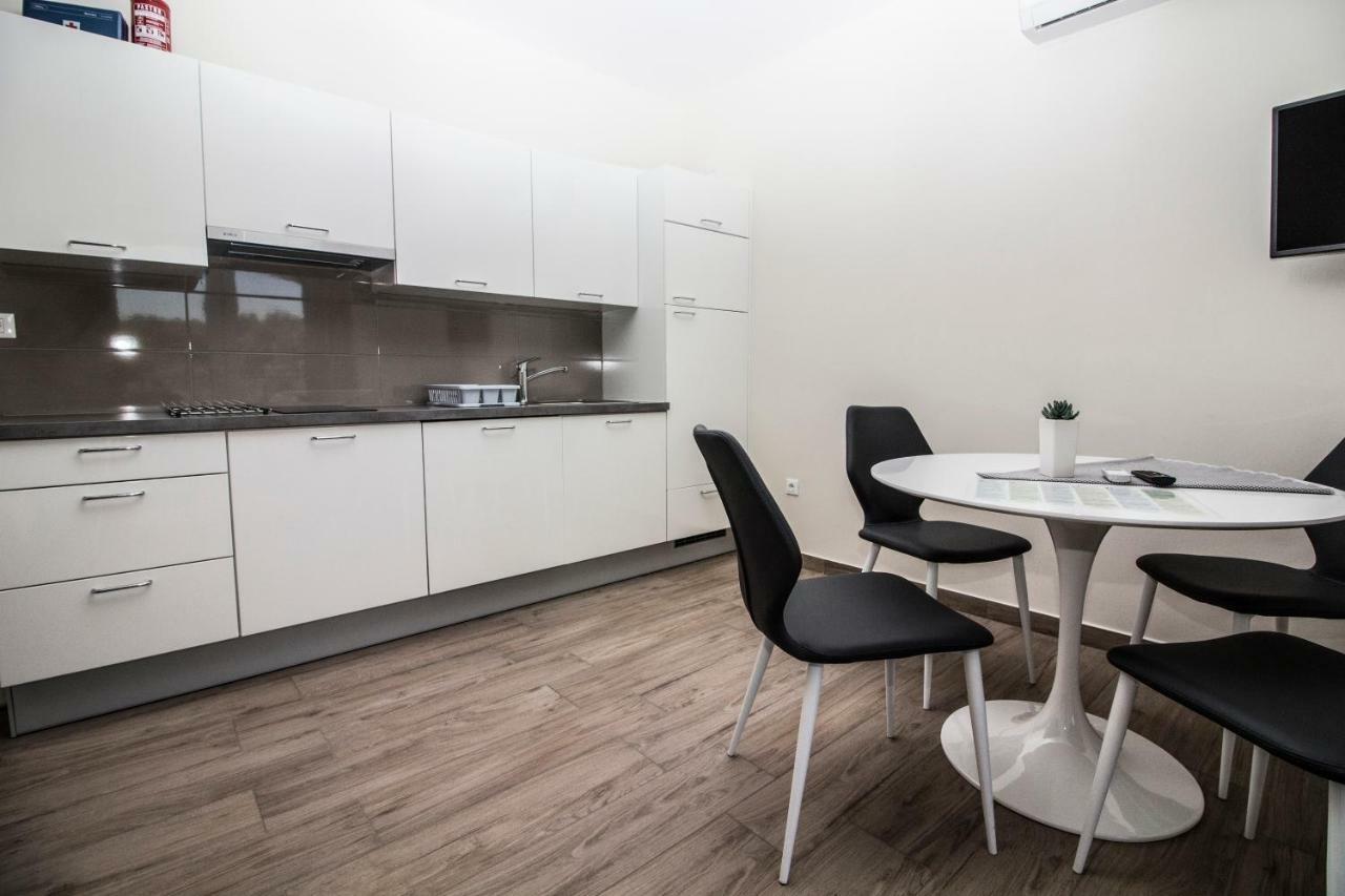 Aurea Apartment *